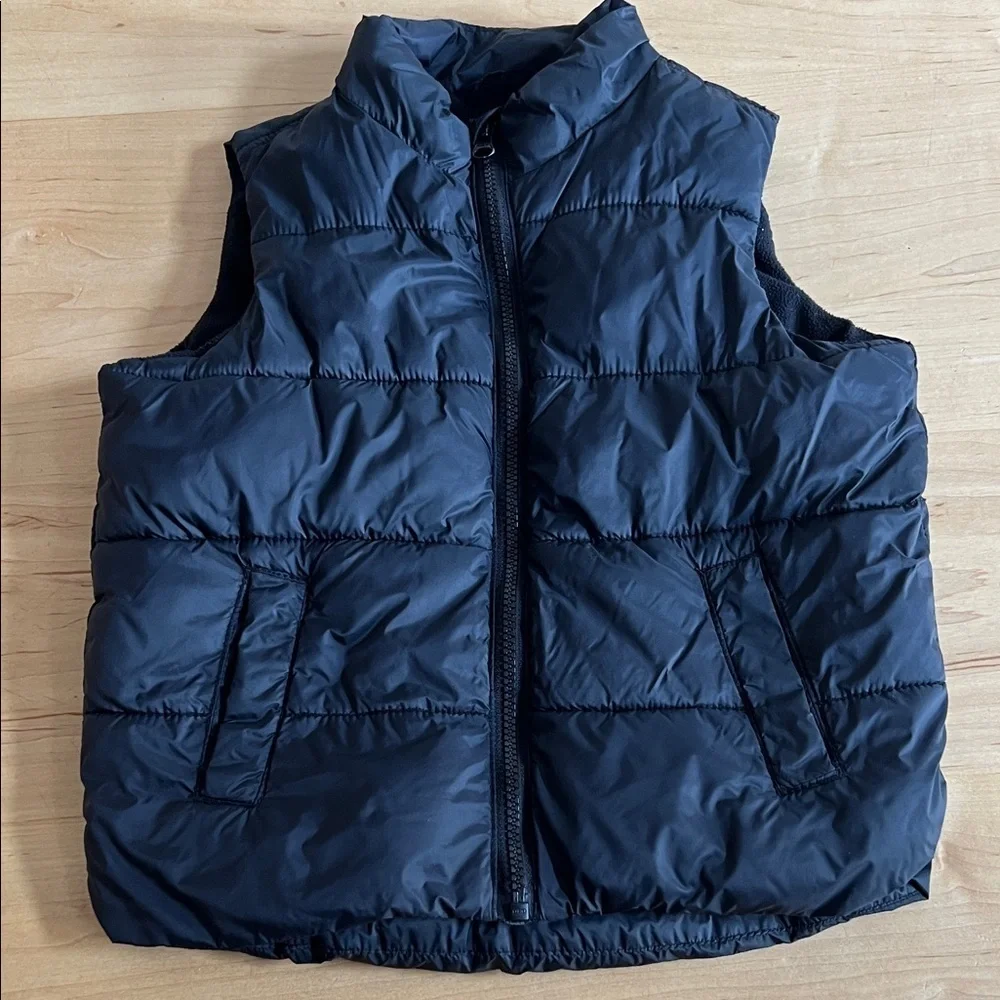 Old Navy Kids Navy Puffer Vest